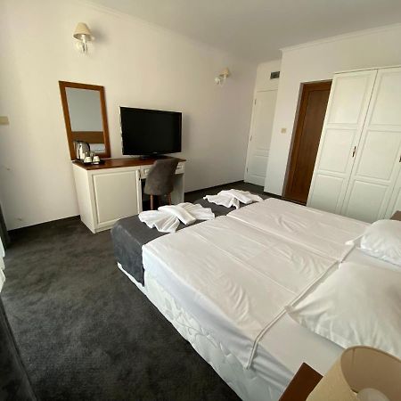 Villa Aqua Family Hotel Μπουργκάς Εξωτερικό φωτογραφία