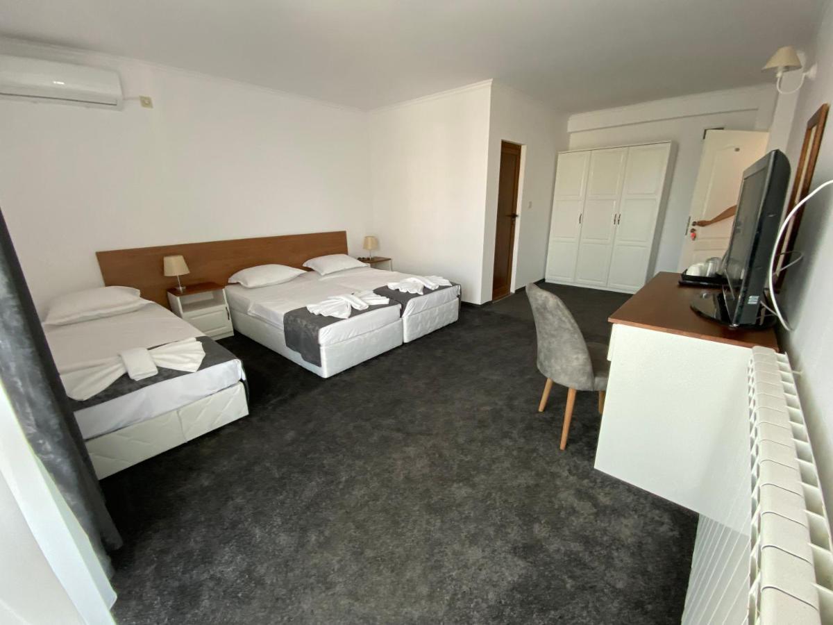 Villa Aqua Family Hotel Μπουργκάς Εξωτερικό φωτογραφία